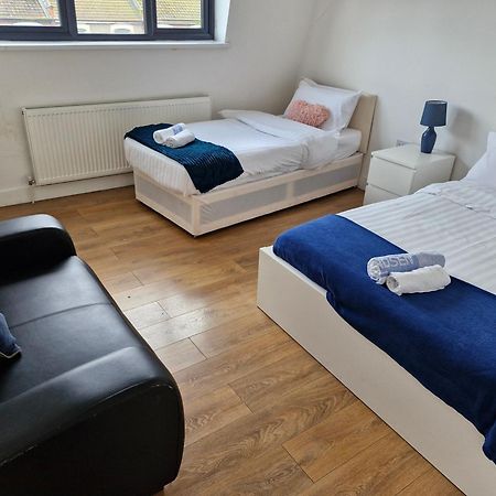 Simply Relax,1 Eastham London Apartment ภายนอก รูปภาพ